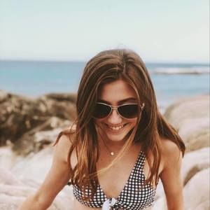 Meet your Posher, Ava